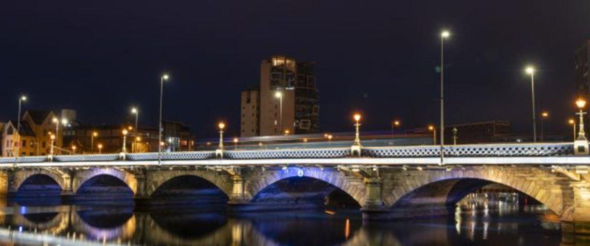 Belfast Queen's Bridge at night