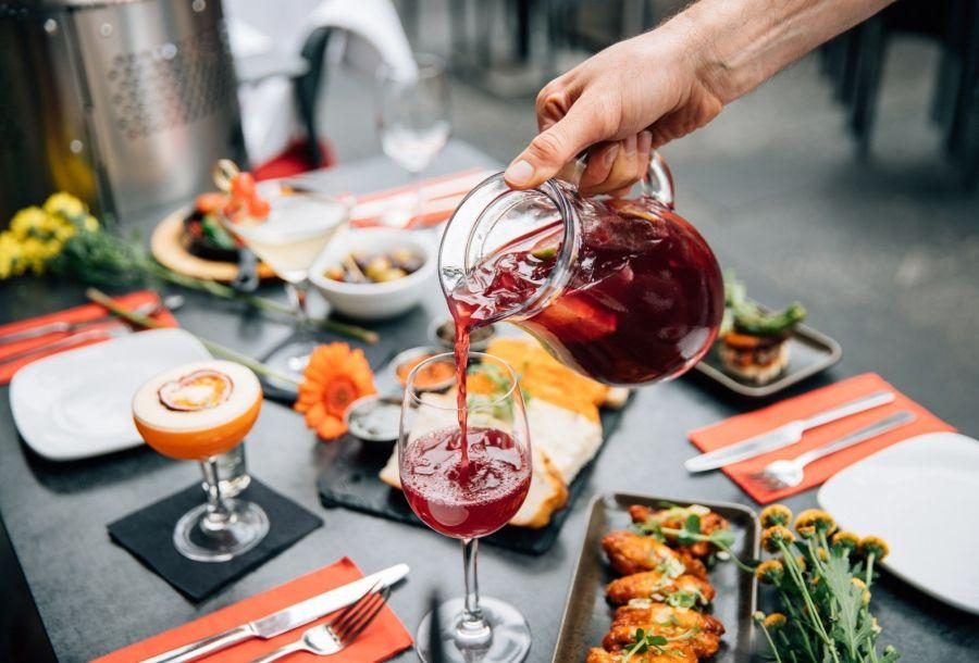 2Taps | Eat and Drink