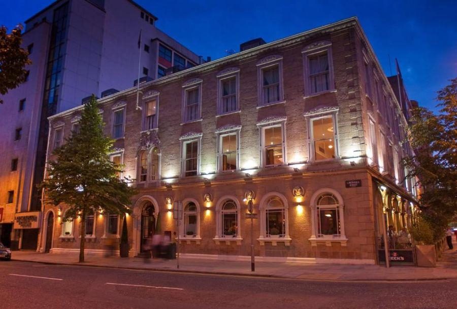 TEN SQUARE HOTEL | ACCOMODATION